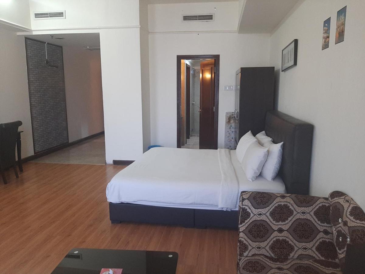 Genius Service At Times Square Pangsapuri